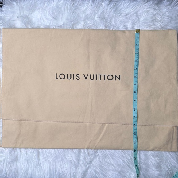 LV Fold-over Dustbag #025 - 22” x 15” - Picture 5 of 9